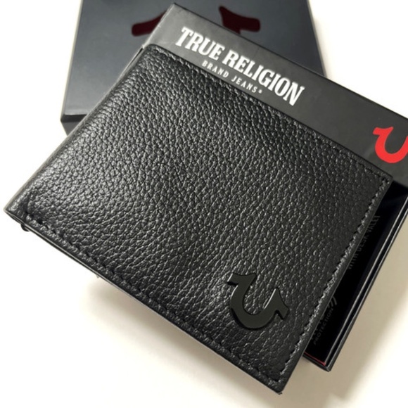 NWT TRUE RELIGION L-fold Leather Wallet Boxed Black Metal Plaque French RFID - Picture 1 of 7